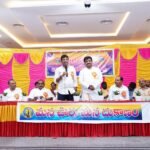 మునిరత్నం వర్ధంతి సందర్భంగా సేవల జల్లు – మహిళలకు శిక్షణ, ఉచిత వైద్య శిబిరం