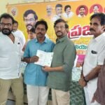 ఆంజనేయ విగ్రహం కు పట్నం ట్రస్ట్ అండ