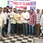 గార్లఒడ్డు లో కొబ్బరి మొక్కలు దగ్ధం