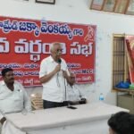*49 మంది లబ్ధిదారులకు రూ. 42,58,176 విలువైన సీఎంఆర్ఎఫ్ చెక్కులను పంపిణీ చేసిన ప్రభుత్వ విప్, ఎమ్మెల్యే యార్లగడ్డ వెంకట్రావు*