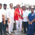 రైతుల ధాన్యం వెంటనే కొనుగోలు చేయాలి