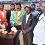 నక్కర్త మేడిపల్లి ప్రభుత్వ పాఠశాల విద్యార్థిని గోదాసు సుష్మకు ఘన సన్మానం