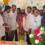 ஸ்ரீகாளஹஸ்தியில் கோலா ஆனந்தின் பிறந்தநாள் கொண்டாட்டங்கள் கோலாகலமாக நடைபெற்றன.