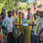 శ్రీకాళహస్తిలో కూటమి ప్రభుత్వంపై వైఎస్సార్సీపీ నిరసన