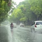 *పాపికొండలకు వెళ్తున్న బోటులో సాంకేతిక లోపం దేవి పట్నం వద్ద నిలిచిన ప్రయాణికులు*