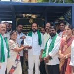 ധൂപ ആഞ്ജനേയുലു നാഗുലപ്പള്ളി ഗ്രാമപഞ്ചായത്ത് 3-ാം വാർഡ് അംഗമാണ് & BJHPS സംസ്ഥാന സോഷ്യൽ മീഡിയ പ്രസിഡൻ്റ്.