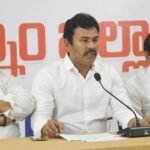 స్వర్ణ వార్డుల్లో యూనిఫైడ్ ఫ్యామిలీ సర్వేపై వార్డు సభలు వివరాల పరిశీలన,సవరణలకు ప్రజలకు అవకాశం