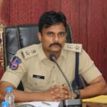 భూముల ధరలు పెరగడంతో రిజిస్ట్రేషన్ చార్జీలు భారంగా మారాయి