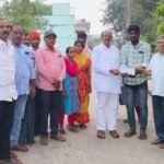 అన్నదేవరపేట శివారులో పేకాట స్థావరంపై పోలీసుల మెరుపు దాడిఐదుగురు అరెస్ట్.. రూ.16,100 నగదు, 52 పేకముక్కలు స్వాధీనం