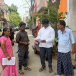 గిరిజన కాలనీ పాఠశాల విద్యార్థులకు ఉచిత విద్యా సామగ్రి పంపిణీ