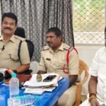 జనసేన పట్టణాధ్యక్షుడి మాతృమూర్తి దశదిన కర్మలో పాల్గొన్న దండి నరేంద్ర