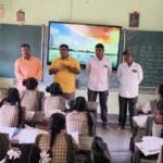 *మొబైల్ లో లీనమయ్యాడు మృత్యువు ఒడిలోకి జారిపోయాడు*