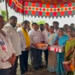 ఫిర్యాదులపై క్షేత్రస్థాయిలో కమిషనర్ తనిఖీ