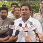 ప్రభుత్వ భూమి ఆక్రమణపై తహసీల్దార్‌కు ఫిర్యాదు