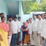 ഭർത്താക്കന്മാർ നഷ്ടപ്പെട്ട സ്ത്രീകൾക്ക് എൻ‌ടി‌ആറിന്റെ ഉറപ്പ്… പെൻഷൻ പരിവർത്തനം പൂർത്തിയാക്കി അവർക്കൊപ്പം നിന്ന സഖ്യ നേതാക്കൾ..!