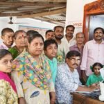 విద్యార్థుల సంక్షేమ పథకాల కోసం ఆధార్ అప్‌డేట్ తప్పనిసరి.. ఏటికొప్పాకలో ప్రత్యేక నమోదు శిబిరాలు