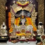 అభివృద్ధి పేరుతో కోల్పోతున్న మానవీయ విలువలు చిటికెన వేలు’ నాటికతో ఆలోచింపజేసిన కళాకారులు