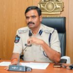 చెట్టుని గుద్దిన ఆర్ టీ సి బస్.. 10 మందికి గాయాలు
