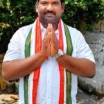 పితృవియోగంతో బాధపడుతున్న నాగభూషణంను పరామర్శించిన పలువురు నాయకులు