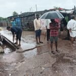 ఎడతెరిపి వర్షాలు.. మురుగు నీటిలో సరండి