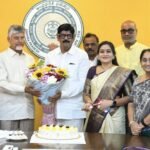 వైఎస్సార్సీపీ ఆరోపణలపై డిప్యూటీ మేయర్ రూప్ కుమార్ యాదవ్ ఫైర్*