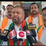 బుగ్గపాడు మెగా ఫుడ్ పార్క్ భూముల అక్రమాలపై గొంతెత్తితే అరెస్టులా?… …బీజేపీ నాయకుల అరెస్టులను తీవ్రంగా ఖండిస్తున్నాం: రాష్ట్ర అధికార ప్రతినిధి నంబూరి రామలింగేశ్వరరావు