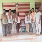 16వ డివిజన్లో ప్రారంభమైన తొలిముద్ద – బాల భరోసా చిన్నారులకు తొలిముద్ద ను వడ్డిస్తున్న డివిజన్ కార్పొరేటర్ మునిగడప పద్మ