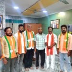 SIR కార్యక్రమంలో భాగంగా ఖమ్మం 2వ పట్టణంలో బీజేపీ రాష్ట్ర నాయకులు గల్లా సత్య నారాయణ పర్యటన
