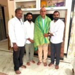గల్లా సత్యనారాయణను మర్యాదపూర్వకంగా కలిసిన బీజేపీ యువమోర్చా జిల్లా అధ్యక్షుడు సాయిరామ్