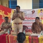 రోడ్డు ప్రమాదాల నివారణ పై శ్రీసిటీ పోలీసుల స్పెషల్ పోకస్ ట్రాఫిక్ రూల్స్ పై అవగాహన కల్పించిన శ్రీ సిటీ ఎస్ఐ సుధీర్ రెడ్డి రోడ్డు భద్రత నియమాలను ఉల్లంఘిస్తే కఠిన చర్యలు తప్పవు