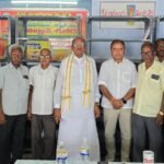 మంత్రి నారా లోకేష్‌తో కలిసి ఎమ్మెల్యే పుట్టా సుధాకర్ యాదవ్ కుటుంబాన్ని పరామర్శించిన టీడీపీ నేతలు