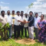 రోడ్డు ప్రమాదంలో టీడీపీ నాయకుడు మోహన్ నాయుడు దుర్మరణం-గాలి చలపతి, మురళి నివాళి
