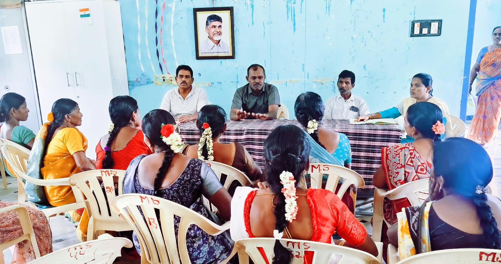 మహిళా పారిశ్రామికవేత్తలకు చిన్నతరహా పరిశ్రమలపై అవగాహన
