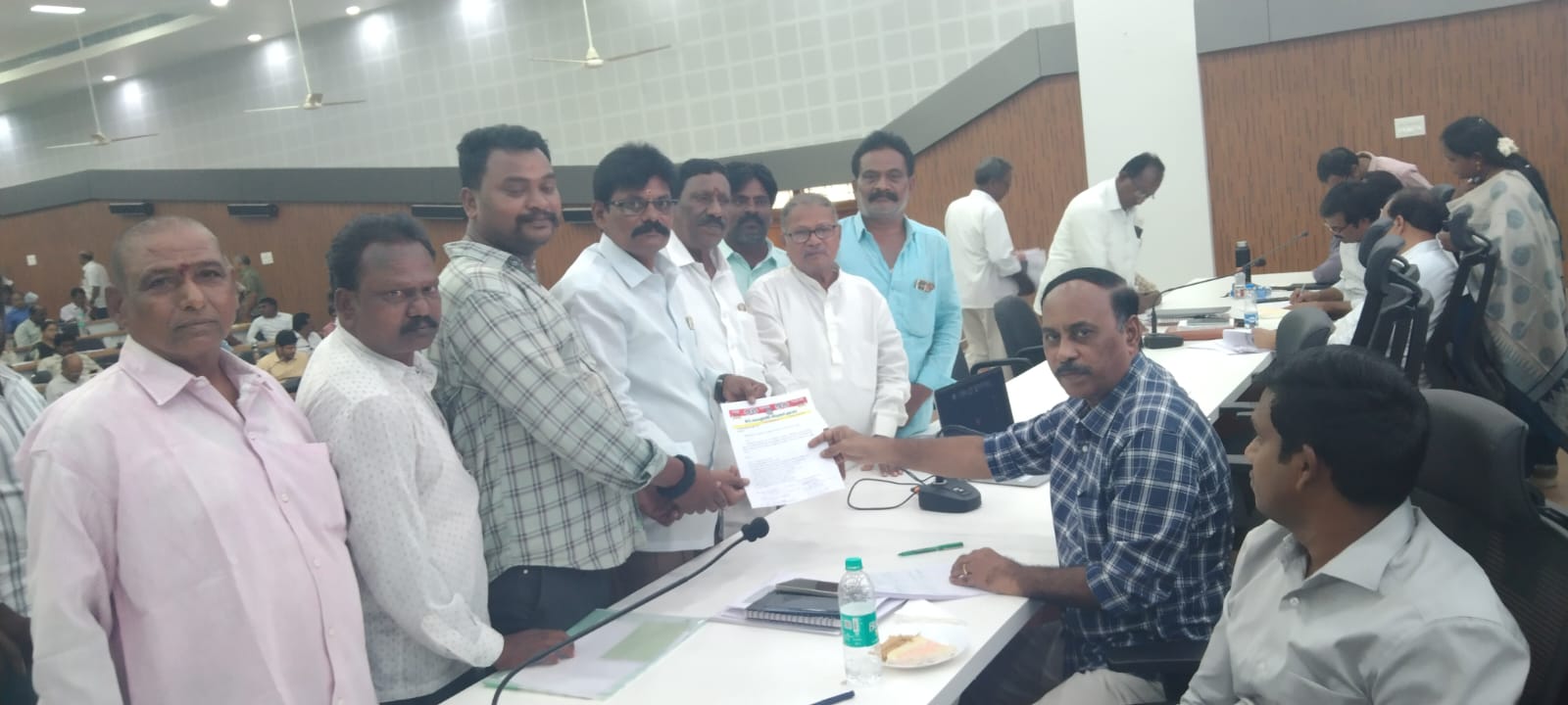 బీసీల హక్కులు, హామీలు అమలు చేయాలి