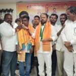 అనుమతులు లేకుండానే షెడ్లు, నిర్మాణాలు.. టౌన్ ప్లానింగ్ అధికారుల తీరుపై విమర్శలు