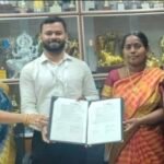తెలంగాణ రాష్ట్ర ప్రభుత్వం ఇచ్చే స్మార్ట్ కార్డులపై ప్రధాని మోదీ ఫొటో ముద్రించాలి
