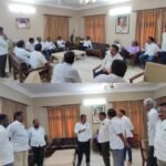 *నేదురుమల్లితో వైయస్సార్సీపి శ్రేణులు భేటీ* } {*పున్నమి న్యూస్ రిపోర్టర్ హరికృష్ణ ఆగస్టు 29 వాకాడు మండలం,* }