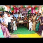 *విద్యాప్రదాతకు చిన్నారుల నీరాజనాలు.* *వెంకటేశ్వరరావు నిత్య కృషివలుడు, ఎం వి రావు 85 వ జన్మదిన దినోత్సవ సంబరాలు,* ఎం.వి. రావు ఫౌండేషన్ ఆధ్వర్యంలో ఎన్. టి ఆర్ గిరిజన కాలనీ లోని 35 మంది చిన్నారులకు స్వీట్స్ విద్యా సామాగ్రి పంపిణీ.
