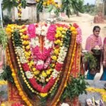 పొలం పిలుస్తోంది! కార్యక్రమంలో క్షేత్రస్థాయిలో వేరుశనగ పంట పొలాలను పరిశీలించిన వ్యవసాయ అధికారులు