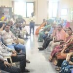 ఎన్టీఆర్ భరోసా పింఛన్ల పంపిణీ-లబ్ధిదారుల ఇళ్లకు వెళ్లిన తెదేపా రాష్ట్ర కార్యదర్శి