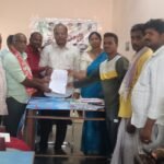 ప్రీ-ప్రైమరీ ఇన్‌స్ట్రక్టర్ ఎంపిక ప్రక్రియలో ఏర్పడిన అనిశ్చితిపై కలెక్టర్ గారికి వినతిపత్రం