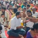 పత్రికా ప్రకటన *చిన్నమండెంలో స్వచ్ఛత కార్యక్రమాలను పరిశీలించిన జిల్లా కలెక్టర్ నిశాంత్ కుమార్.* *పరిశుభ్రతను జీవితంలో భాగంగా చేసుకోవాలి.* *– జిల్లా కలెక్టర్ నిశాంత్ కుమార్.* చిన్నమండెం, ఆగస్టు 22: శనివారం నిర్వహించే స్వర్ణ ఆంధ్ర–స్వచ్ఛ ఆంధ్ర కార్యక్రమంలో భాగంగా ఈ రోజు “ఆరోగ్యవంతమైనపాఠశాలలు–ఆరోగ్యవంతమైన ఆంధ్ర” థీమ్‌తో చేపట్టిన కార్యక్రమాల్లో జిల్లా కలెక్టర్ నిశాంత్ కుమార్ పాల్గొని, చిన్నమండెం గ్రామ పంచాయతీ పరిధిలో జరుగుతున్న పారిశుధ్య కార్యక్రమాలను పరిశీలించారు. ఈ సందర్భంగా జిల్లా కలెక్టర్ మాట్లాడుతూ పరిశుభ్రతను ప్రతి ఒక్కరూ తమ జీవితంలో భాగంగా చేసుకోవాలని పిలుపునిచ్చారు. పరిశుభ్రమైన పాఠశాలలు, ఆరోగ్యకరమైన పరిసరాలు విద్యార్థుల ఆరోగ్యానికి ఎంతో ముఖ్యమని తెలిపారు. చిన్నమండెంలోని ప్రాథమిక పాఠశాల (ఉర్దూ)ను జిల్లా కలెక్టర్ సందర్శించి పాఠశాల పరిసరాల్లో నిర్వహిస్తున్న స్వచ్ఛత కార్యక్రమాలను పరిశీలించారు. విద్యార్థుల్లో వ్యక్తిగత పరిశుభ్రత, మరుగుదొడ్ల నిర్వహణ, తాగునీటి సౌకర్యం, చేతుల పరిశుభ్రతపై అవగాహన కల్పించేందుకు చేపడుతున్న చర్యలను అడిగి తెలుసుకున్నారు. పాఠశాల పరిసరాలను ఎప్పటికప్పుడు పరిశుభ్రంగా ఉంచాలని సూచించారు. అనంతరం గ్రామ పంచాయతీ పరిధిలోని వీధి డ్రెయిన్లతో పాటు హైవే రోడ్డుకు సమీపంలో ఉన్న పెద్ద కాలువను జిల్లా కలెక్టర్ పరిశీలించారు. కాలువల్లో పేరుకుపోయిన వ్యర్థాలను వెంటనే తొలగించి, డ్రెయిన్లలో నీరు సక్రమంగా ప్రవహించేలా చర్యలు తీసుకోవాలని సంబంధిత అధికారులను ఆదేశించారు. కాలువల్లో చెత్త వేయకుండా ప్రజలకు అవగాహన కల్పించాలని, నిబంధనలు ఉల్లంఘించే వారికి నోటీసులు జారీ చేయాలని సూచించారు. పరిశుభ్రత అనేది ఒక్కరోజు నిర్వహించే కార్యక్రమం కాదని, నిరంతర ప్రక్రియగా కొనసాగాలని జిల్లా కలెక్టర్ పేర్కొన్నారు. గ్రామాలు, పాఠశాలలు, ప్రధాన రహదారులు, డ్రెయిన్లు, పరిసరాలను పరిశుభ్రంగా ఉంచడం ద్వారా ఆరోగ్యకరమైన వాతావరణాన్ని కల్పించవచ్చని తెలిపారు. చెత్తను ఎక్కడపడితే అక్కడ వేయకుండా తడి, పొడి చెత్తను వేర్వేరుగా సేకరించి, చెత్త నుంచి సంపద తయారీకి చర్యలు చేపట్టాలని సూచించారు. ఈ కార్యక్రమంలో ఎంపీడీవో శ్రీధర్ రెడ్డి, ఎమ్మార్వో రామాంజనేయులు, సంబంధిత అధికారులు, పంచాయతీ సిబ్బంది, పాఠశాల సిబ్బంది తదితరులు పాల్గొన్నారు. ——————–////———————— ఏపిఆర్ఓ, అన్నమయ్య జిల్లా
