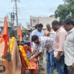 దోమల లార్వా నివారణపై క్షేత్రస్థాయిలో అవగాహన గ్రామాల్లో నిల్వ నీటి ప్రదేశాలను పరిశీలిస్తూ డెంగ్యూ, మలేరియా వంటి వ్యాధుల నివారణకు ప్రజలు పరిసరాలను పరిశుభ్రంగా ఉంచాలని ఆరోగ్య సిబ్బంది సూచించారు.