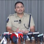 25వ వార్డులో ఇంటింటికీ తెలుగుదేశం.. ప్రజలతో మమేకమైన మంత్రి ఫరూక్