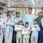 8వ వార్డు సచివాలయంలో అసిస్టెంట్ కమిషనర్ ఆకస్మిక తనిఖీ