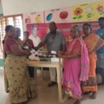 ఇంటింటికి మూడు మొక్కల పంపిణీ