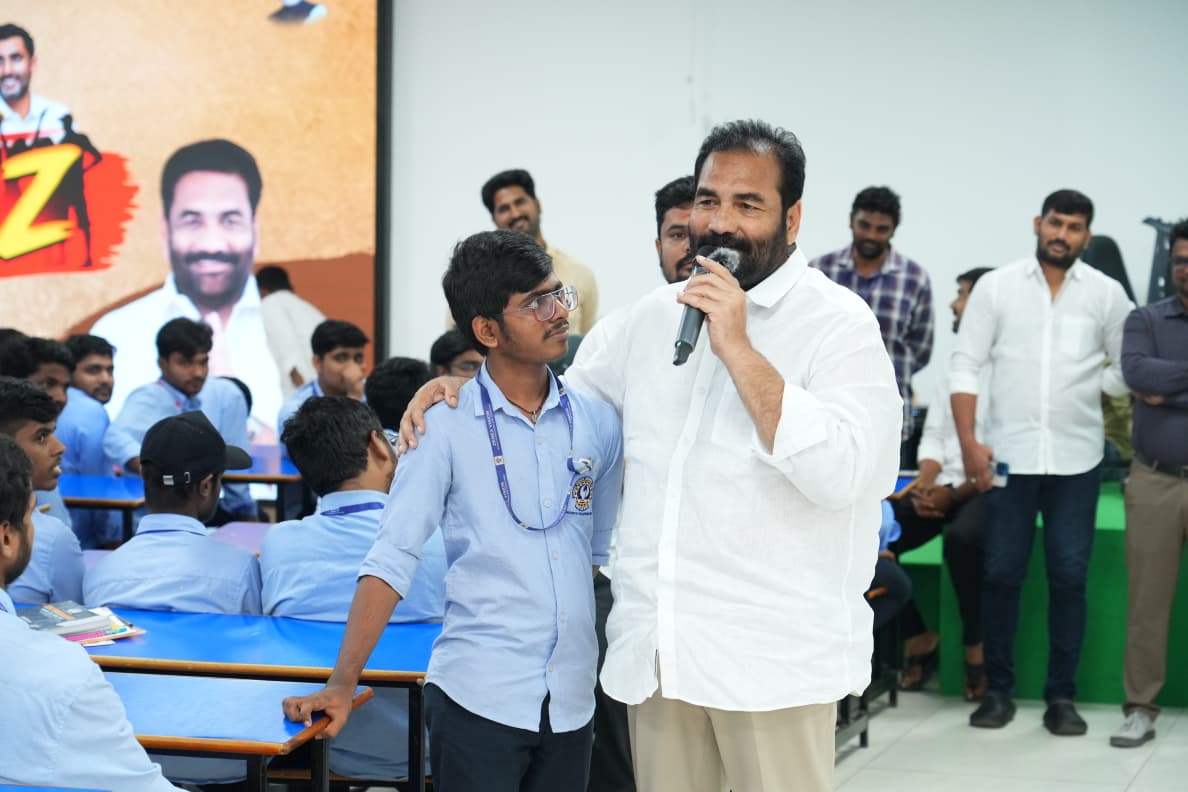 జెన్-జీ ఆకాంక్షలకు అనుగుణంగా పనిచేస్తా: ఎమ్మెల్యే కోటంరెడ్డి