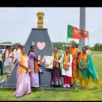 స్వామివారి ఆలయ పార్కింగ్ స్థలానికి విరాళం.. దాతలకు ఘన సన్మానం