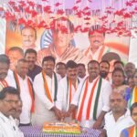 మాజీ ప్రధాని రాజీవ్ గాంధీకి ఘన నివాళి