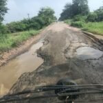 సంక్షేమ పథకాలు డోర్ టు డోర్ తెలియజేయుచున్న తెలుగుదేశం నాయకులు